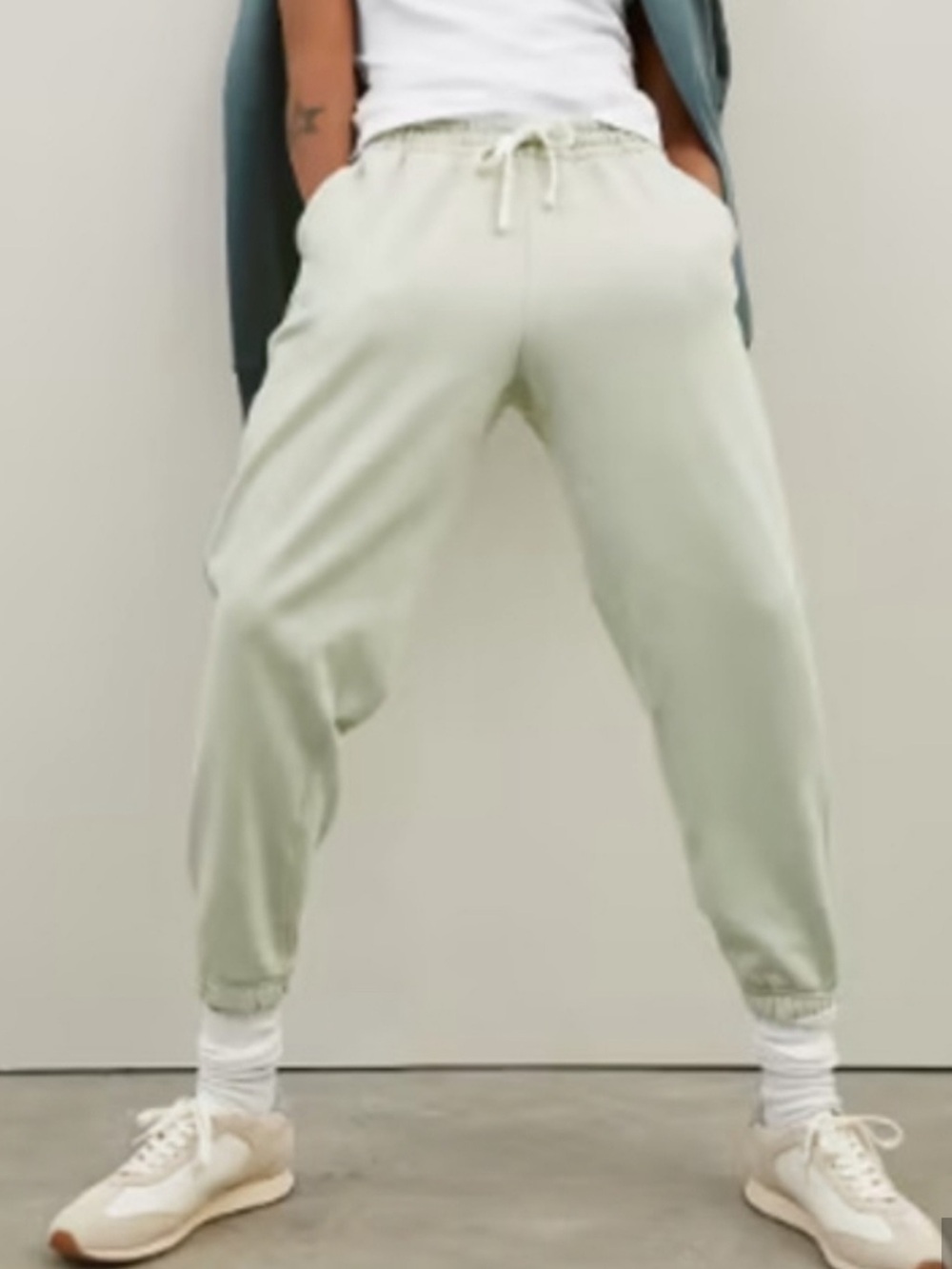 Artizia TNA cozy sweat fleece light agave green jogger sweatpants size small